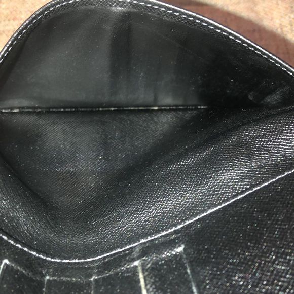 LOUIS VUITTON Black Taiga Leather Long Thin Bifold CC Wallet MI0025 - Picture 10 of 17
